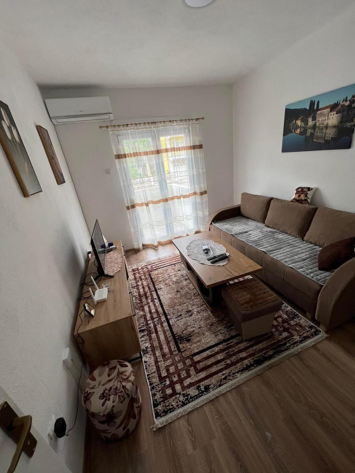 Apartman Lady Cherry Apartment Trebinje Exterior photo